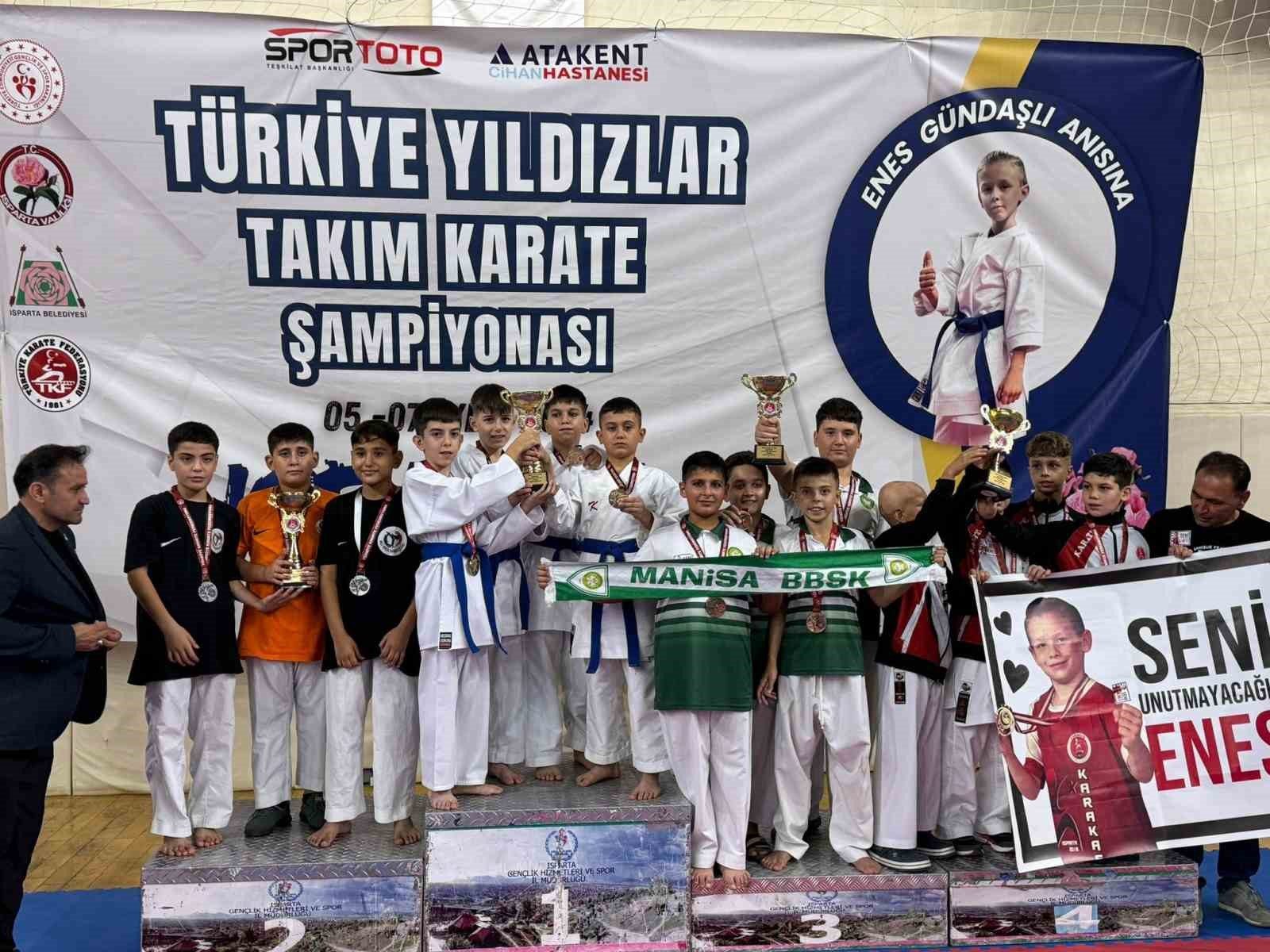 Manisa BBSK'nın Karate Kahramanları Podyumda!