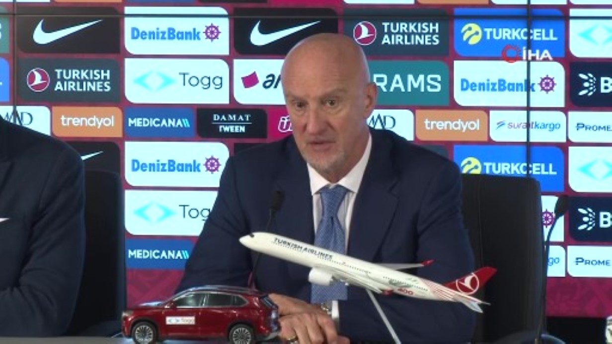 Marco Rossi: "Türkiye kadar yüksek seviye oyunculara sahip değiliz"