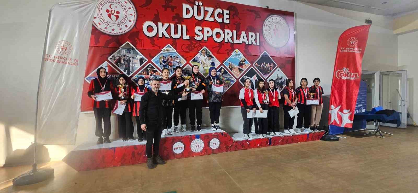 Masa Tenisi Zirvesi’nin Şampiyonları Ortaya Çıktı