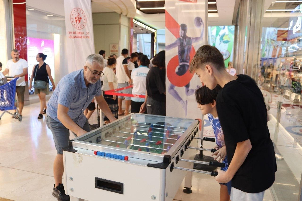 Mersin Gençliği Sporla Coştu