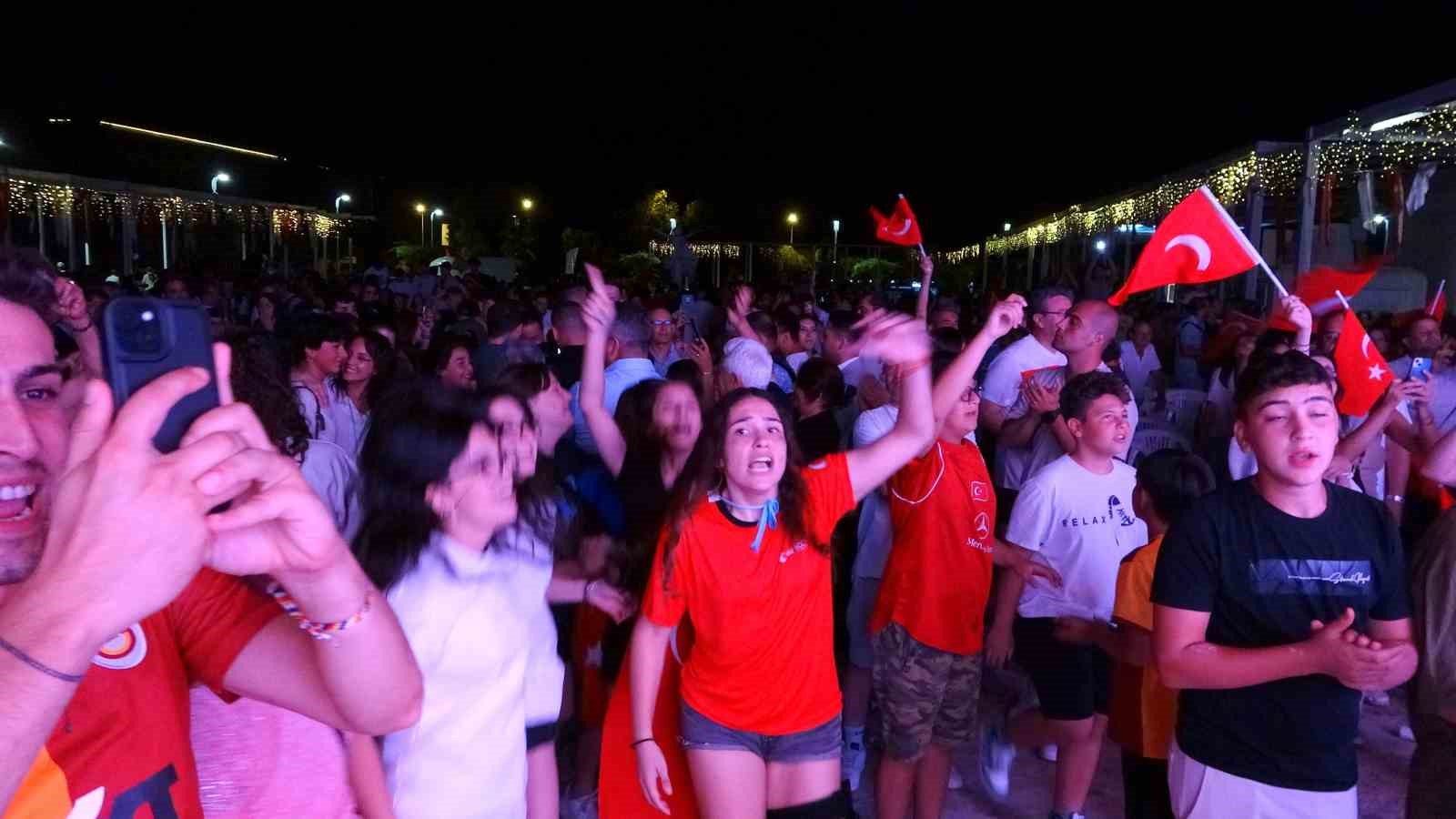Muğla'da Basketbol Ateşi Çeyrek Finale Sıçradı