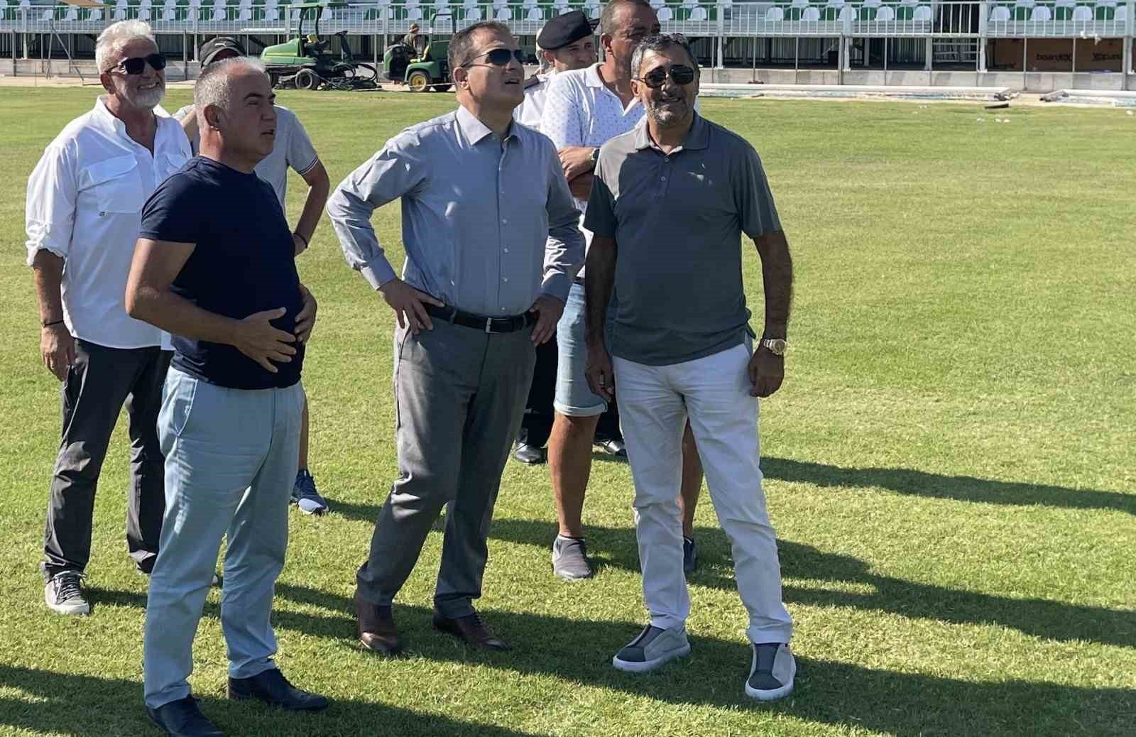 Bodrum Stadyumu'nda Vali Akbıyık İncelemesi
