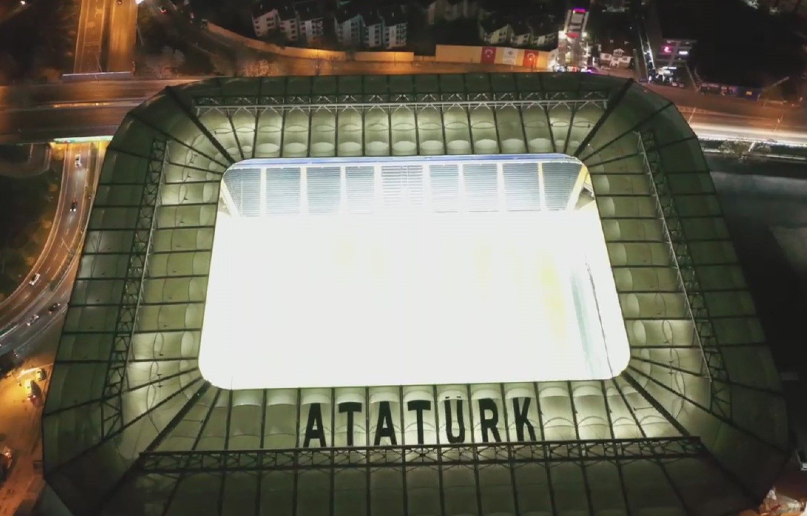 Efsane Stadın Yeni Yazısı: Mustafa Kemal Atatürk
