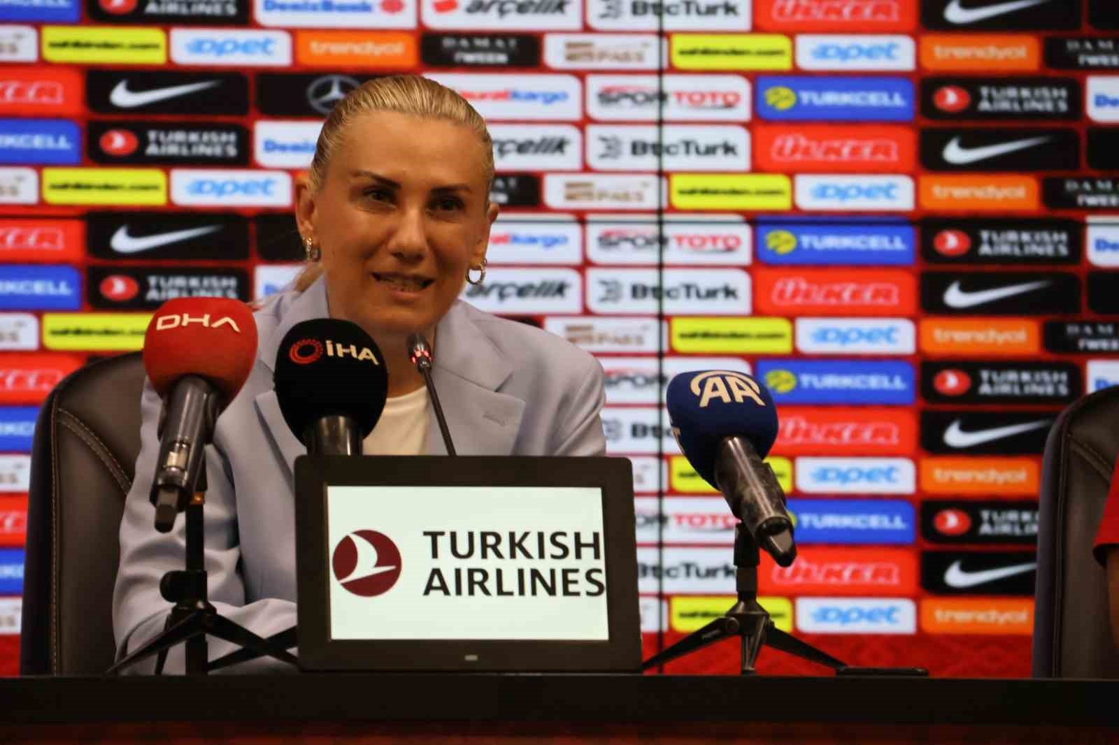 Kadın Basketbolunda Play-Off Hedefi: Necla Güngör Kıragası'ndan Güven Mesajı