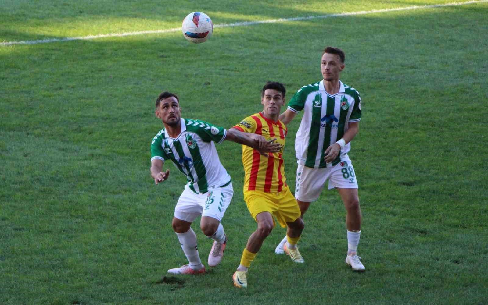 Amasyaspor ve Tire 2021 FK, Nesine 3. Lig'de Berabere Kaldı