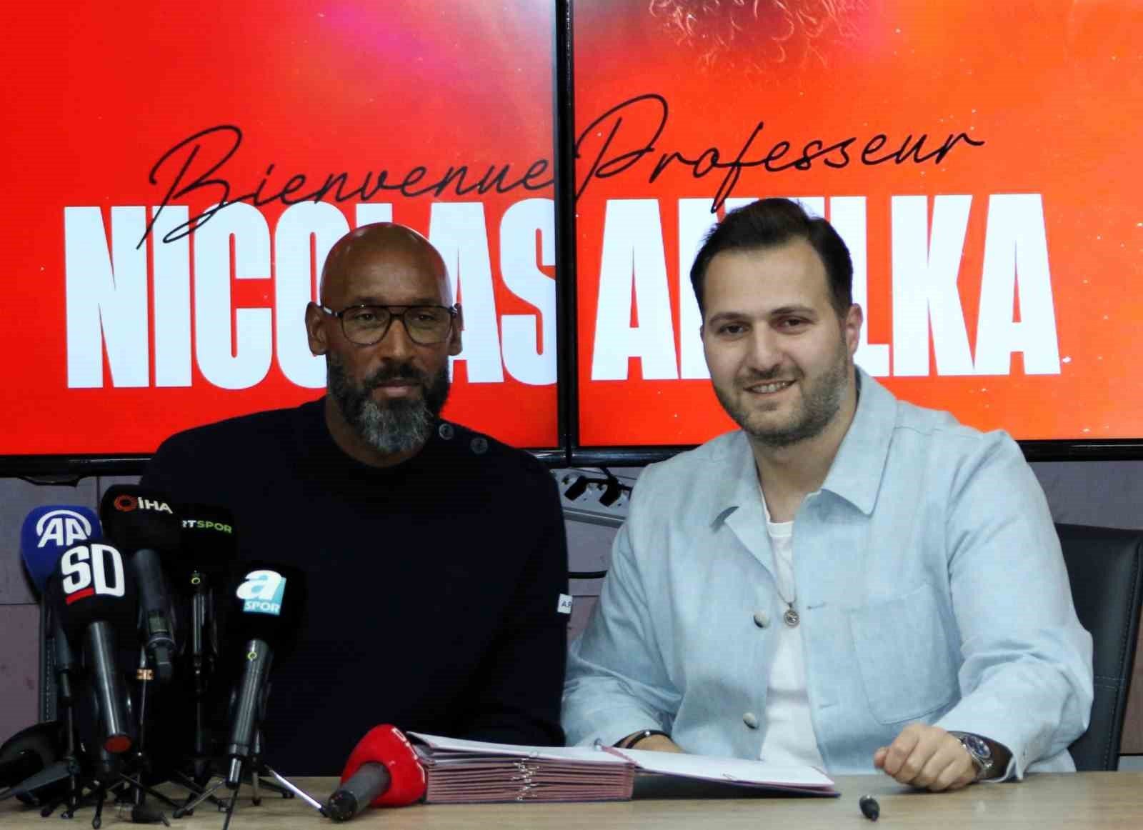 Ümraniyespor'da Nicolas Anelka dönemi sona erdi