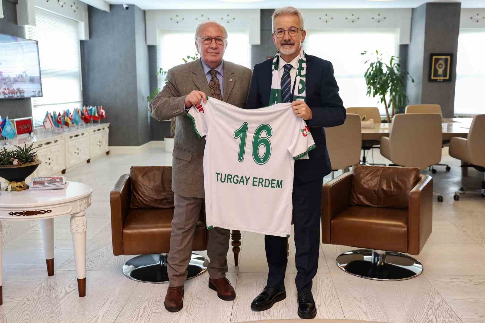 Nilüfer Belediye Başkanı Erdem: "Bursaspor’a topyekün destek olunmalı"