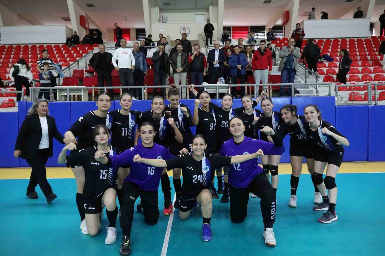 Odunpazarı'nın Tekirdağ'ı Alt Etmesiyle Hentbol Serisi Uzuyor