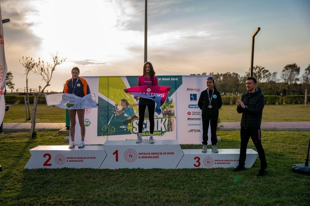 Osmangazi’nin genç sporcuları kürsüyü boş bırakmadı