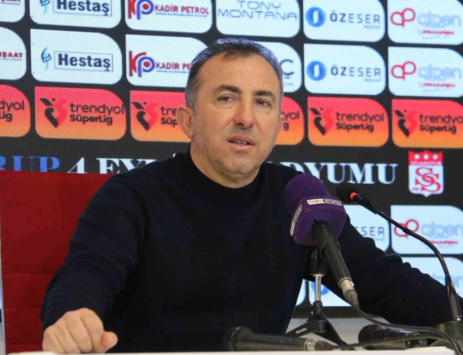 Eskişehirspor'da Başkan Uçar'dan İstifa Yoksayması: "Yolumda Devam"