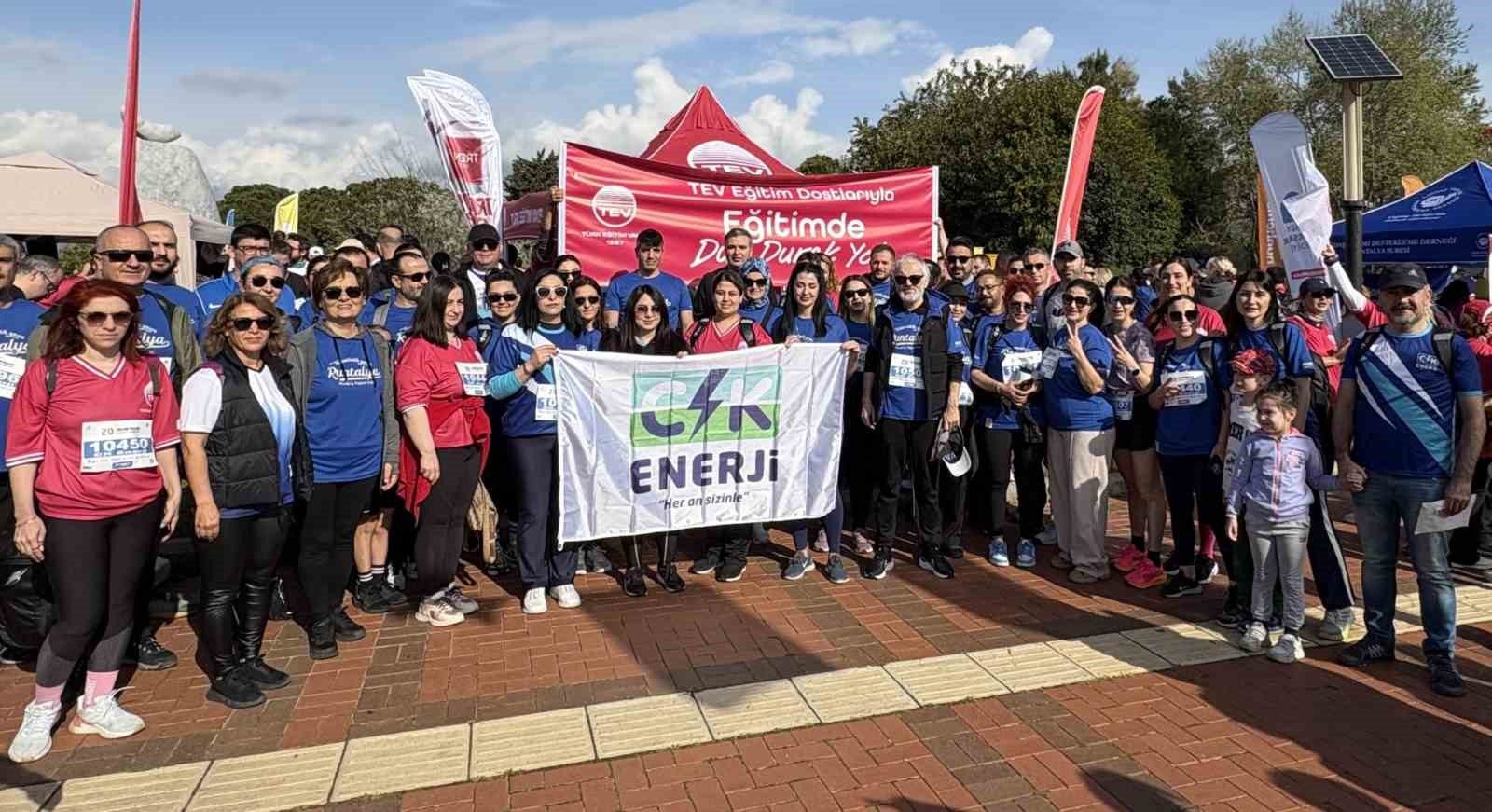 Runtalya Maratonu’nda eğitime umut olundu