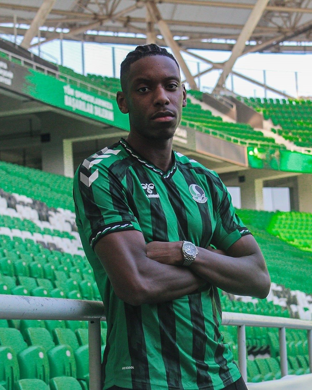 Sakaryaspor, Transferde Beşliyi Tamamladı