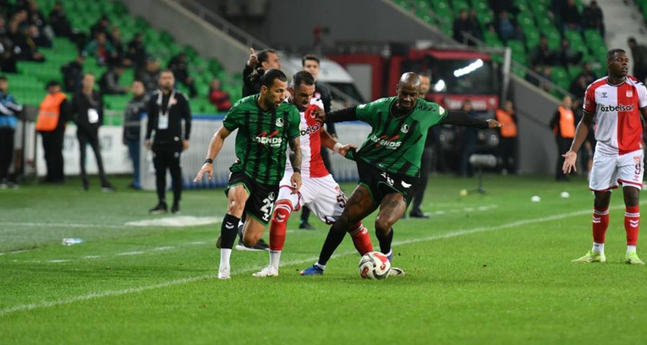 Sakaryaspor 7 yabancıyla oynadı, hükmen mağlubiyet gündemde