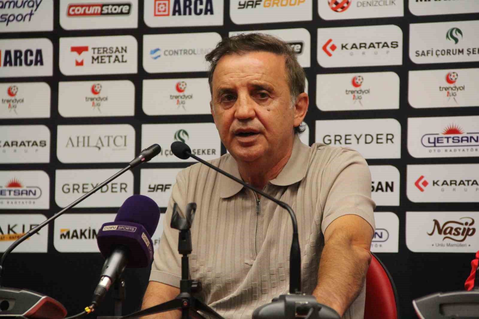 Sakaryaspor'un Efsanevi Hocası Kaya: "Hayatımın En Tuhaf Sezonu"