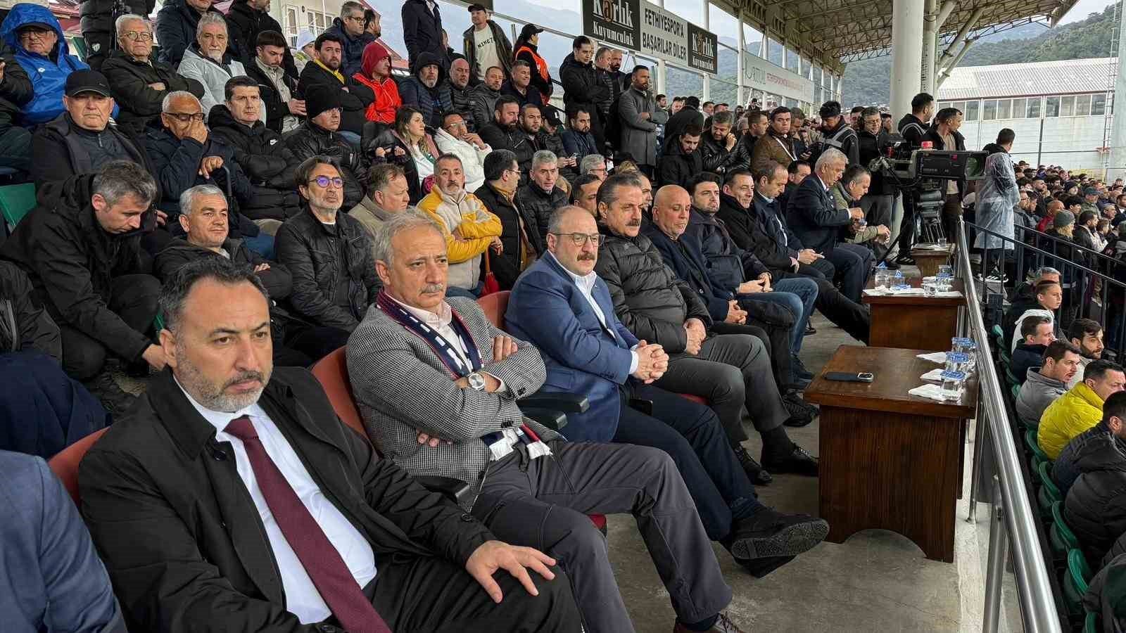 Şampiyonluk yolunda kritik randevu: Varank ve Çelik tribünde
