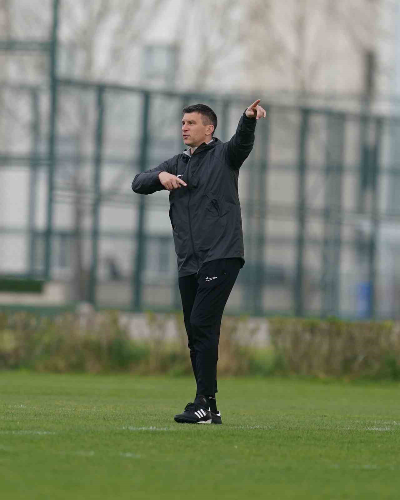 Sergej Jakirovic veda etti