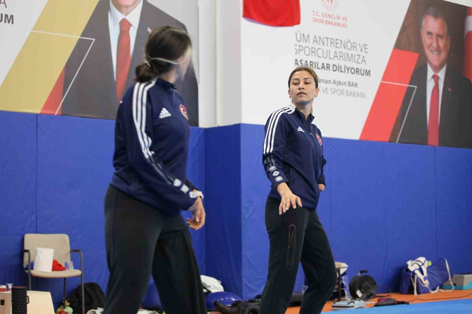 Tesadüfi Sporcu, Paris Altını Hedefliyor