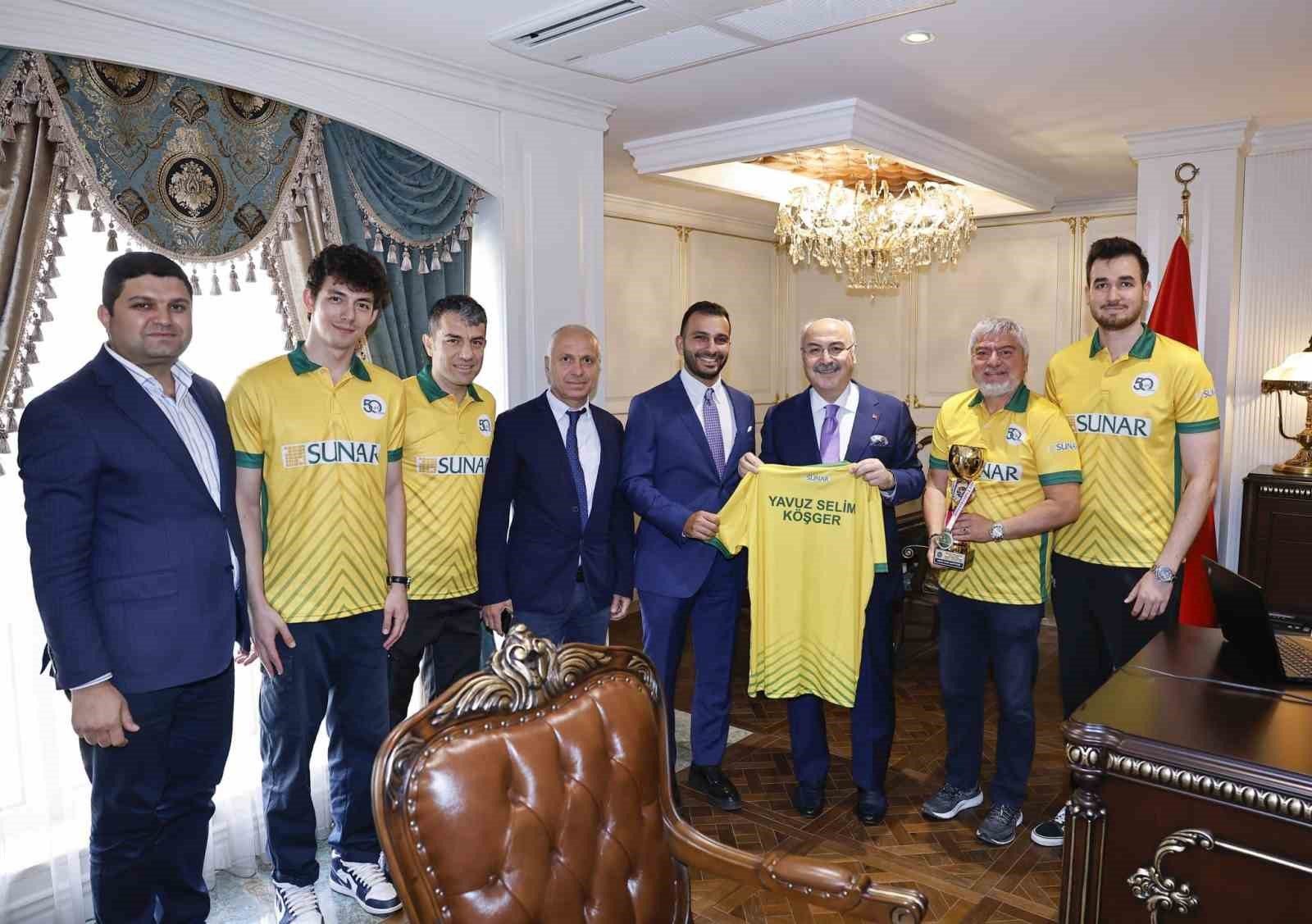 Sunar'ın Altın Jübile Armağanı