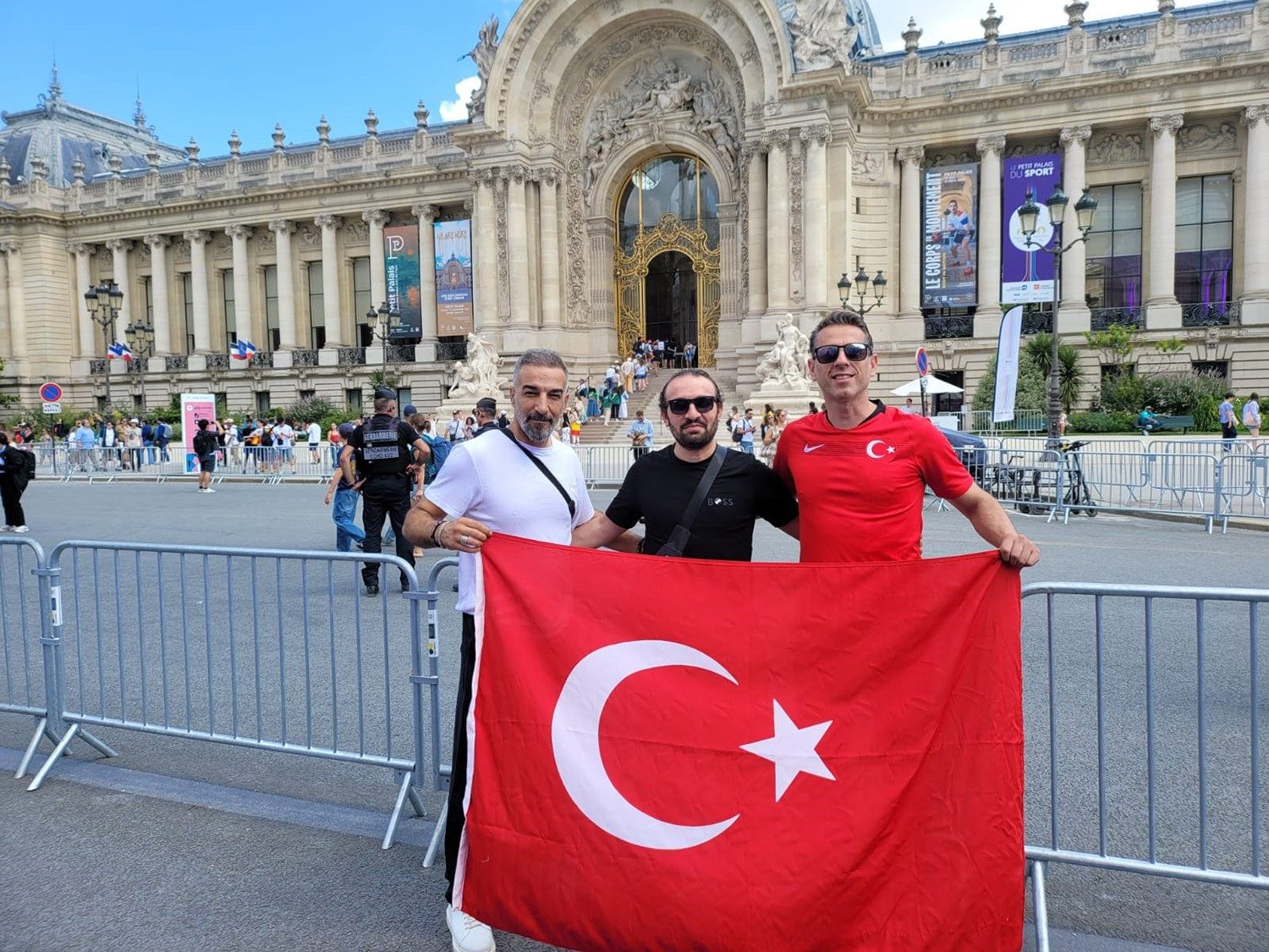 Sporun Zirvesinde Türk Bayrağı Dalgalandı