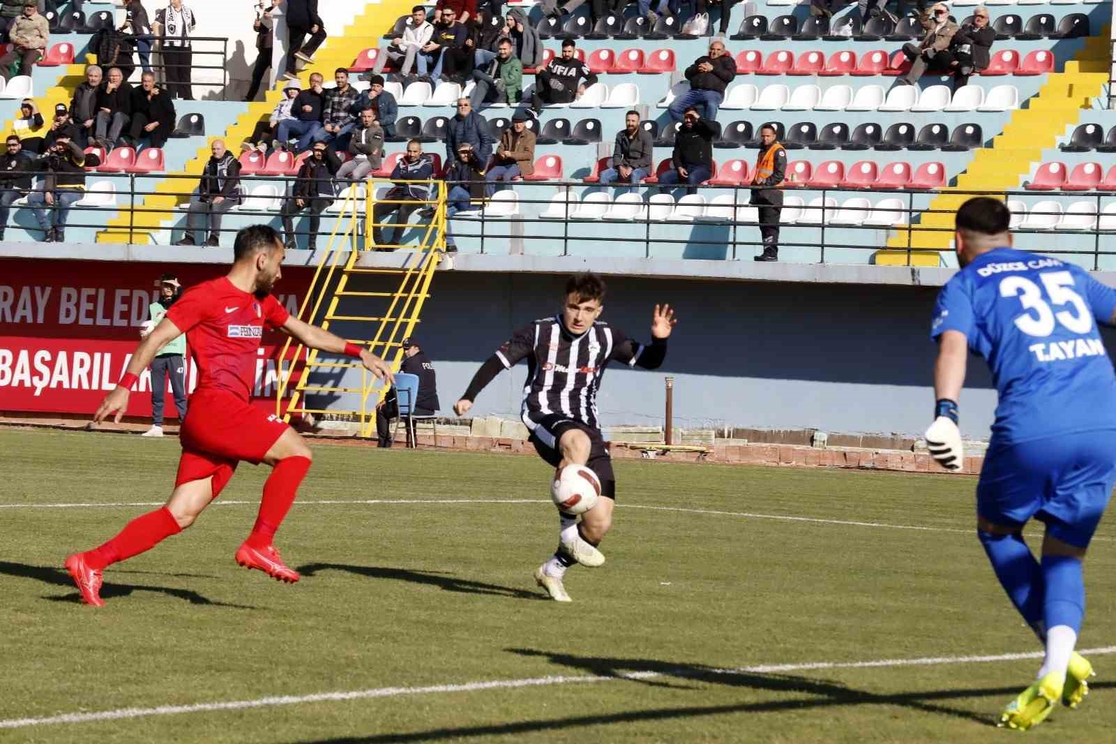 TFF 2. Lig: 68 Aksaray Belediyespor: 0 – Düzcespor: 0