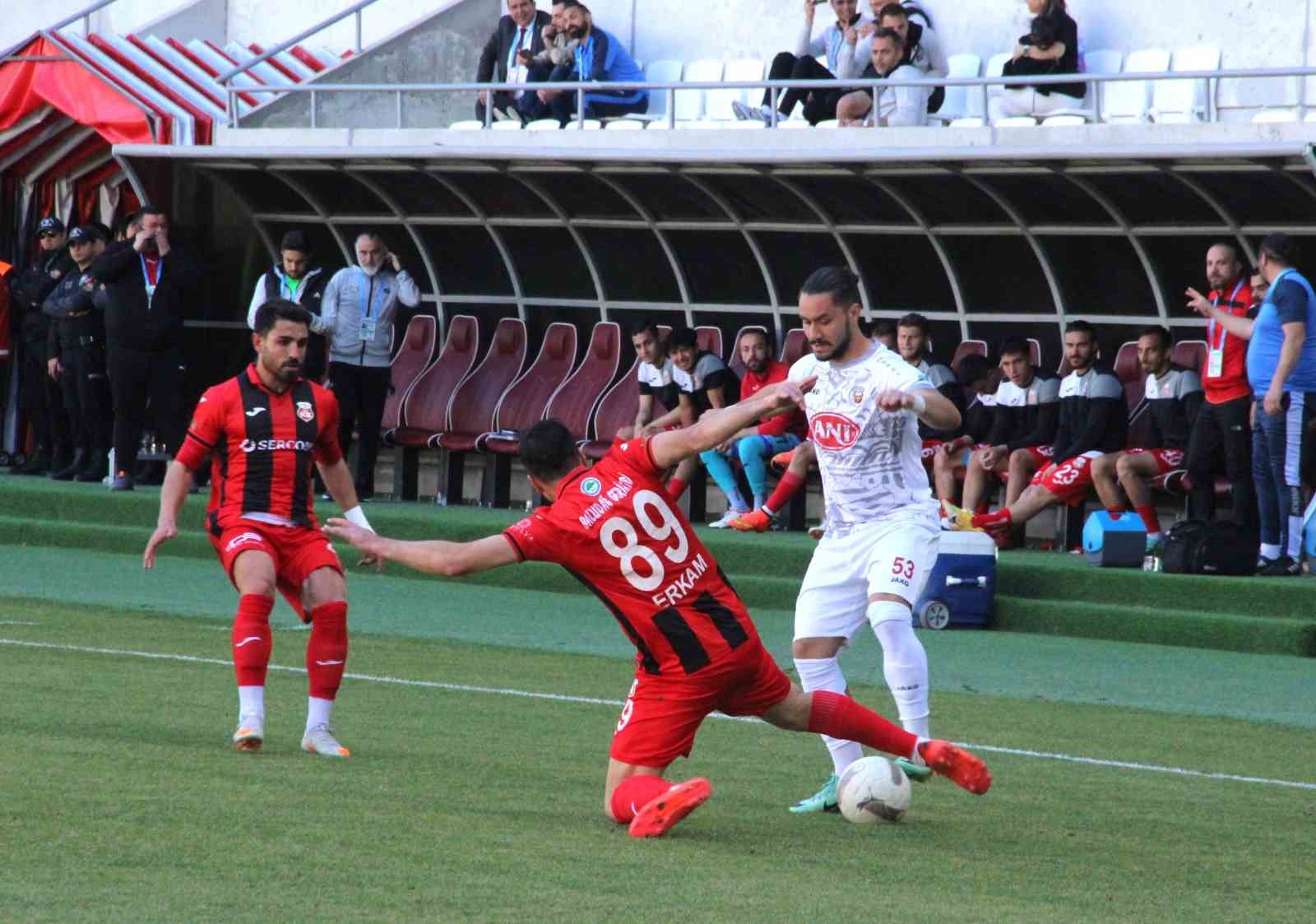 TFF 2. Lig: Karaman FK: 0 – GMG Kastamonuspor: 3