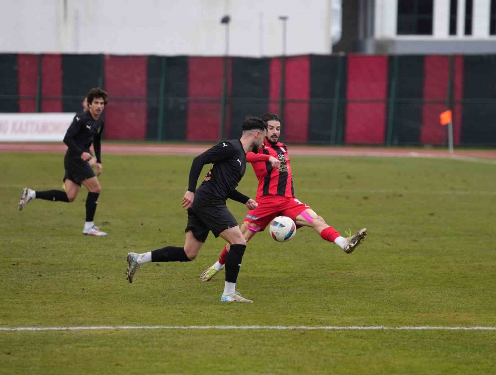 Kastamonuspor, Beykoz Anadoluspor'u Devirip Liderliğe Oturdu