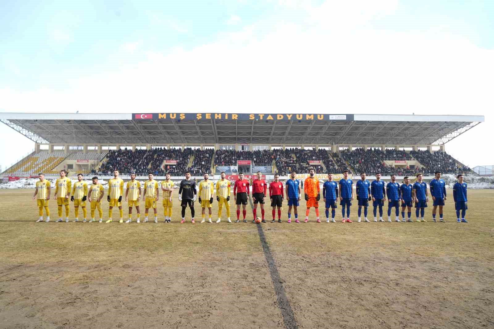 TFF 2. Lig: Muş Spor Kulübü: 4 - Menemen FK: 1