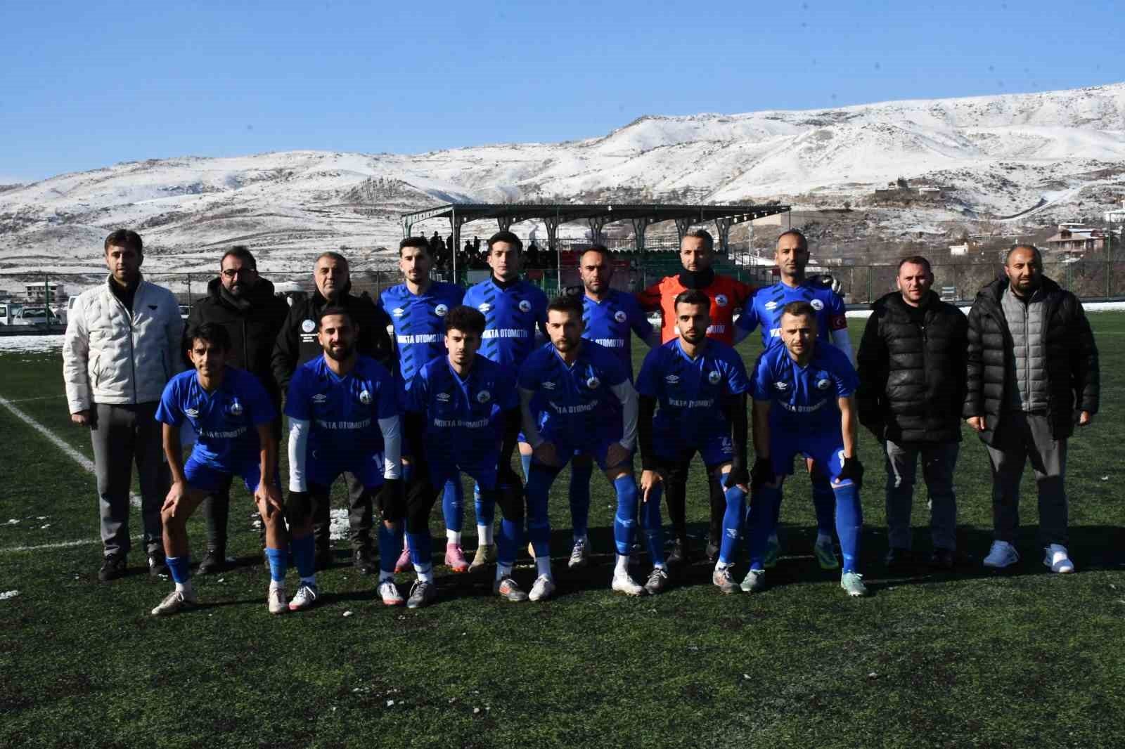 Tomarza Belediyespor deplasmandan mutlu döndü