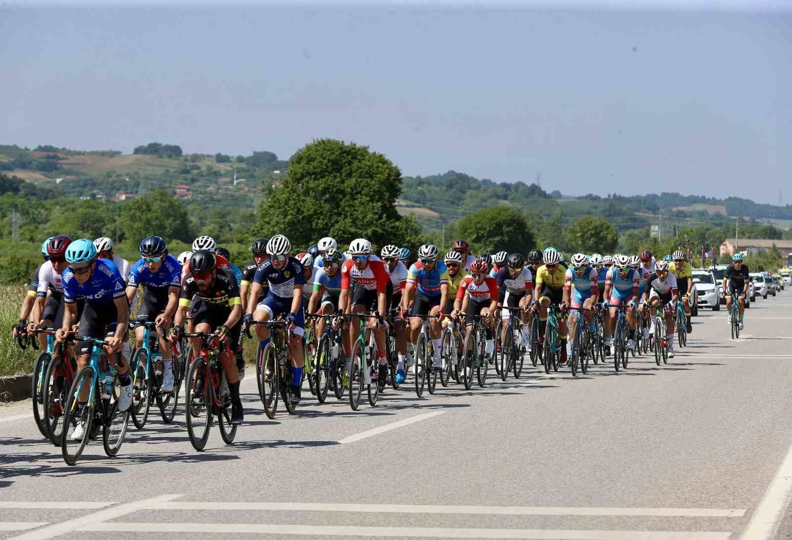 Sakarya'da Pedal Yarışının Heyecanı: Türk Pedallar Podyumda Parladı