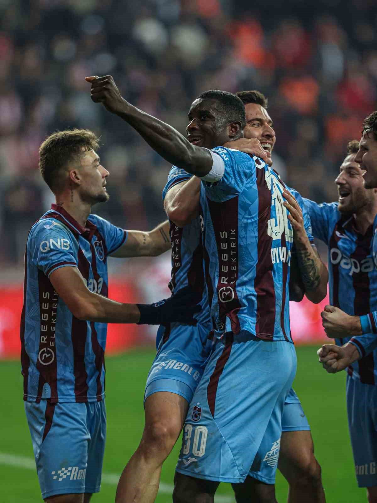 Trabzonsporlu golcüler krallık yarışında zirveyi zorluyor