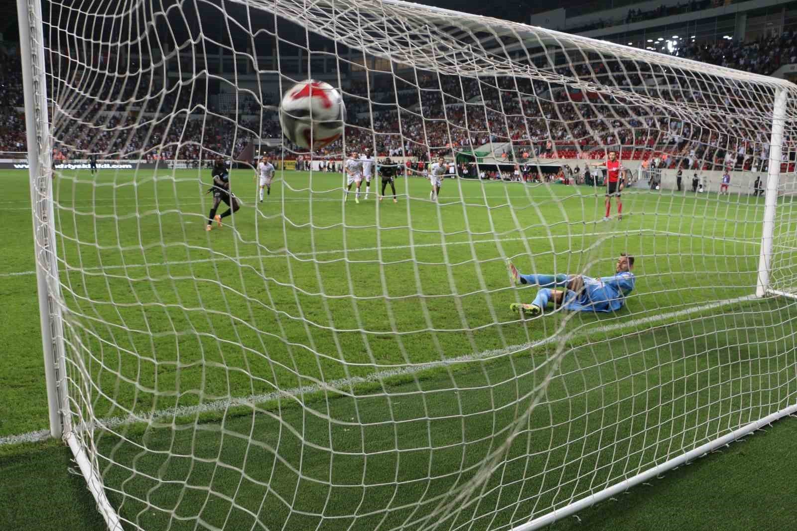 Trendyol 1. Lig: Amed Sportif Faaliyetler: 2 - Pendikspor: 1