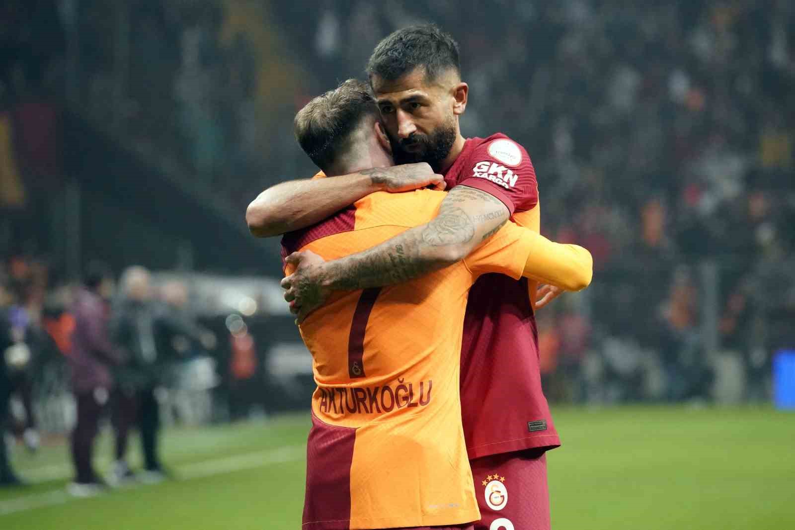 Trendyol Süper Lig: Galatasaray: 1 – Fatih Karagümrük: 0 (İlk yarı)