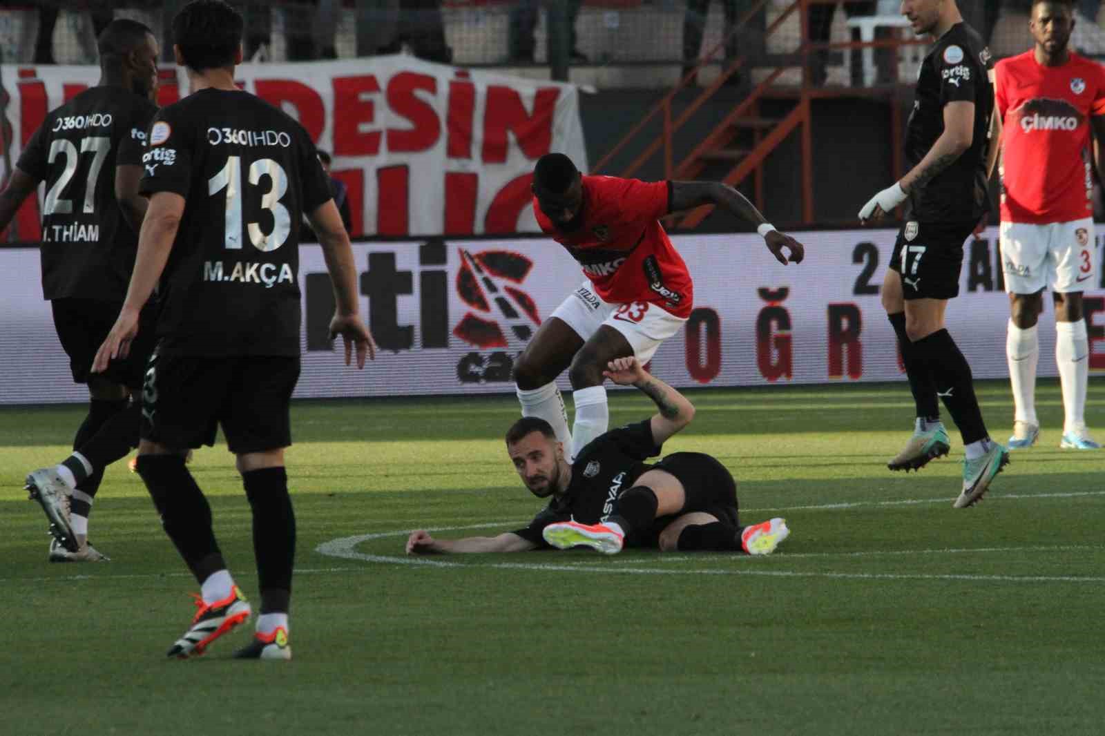 Gaziantep FK, Pendikspor’u İlk Yarıda 1-0 Mağlup Etti