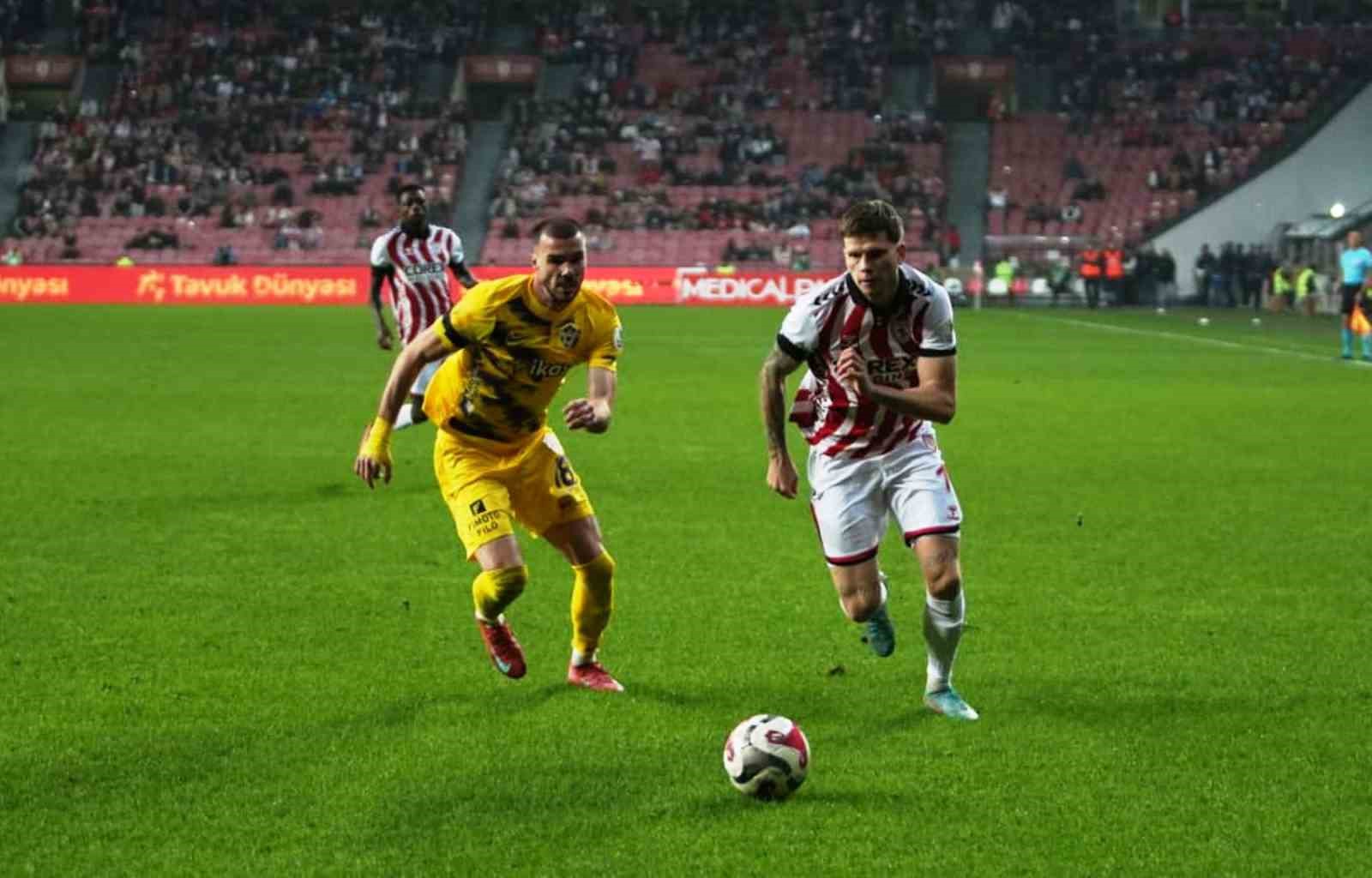 Trendyol Süper Lig: Samsunspor: 0 – Eyüpspor: 0 (Maç devam ediyor)