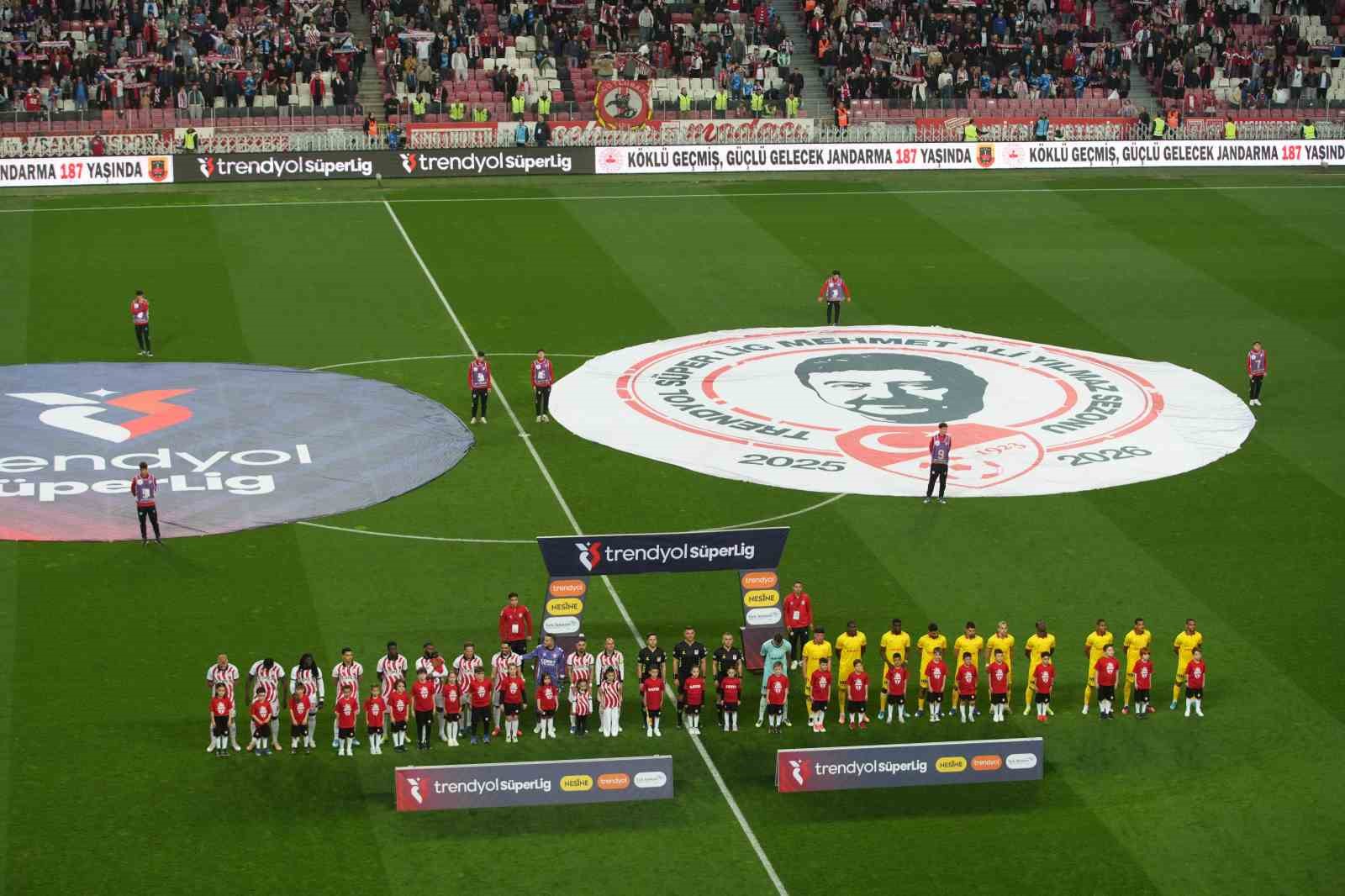 Trendyol Süper Lig: Samsunspor: 0 – Göztepe: 0 (Maç devam ediyor)