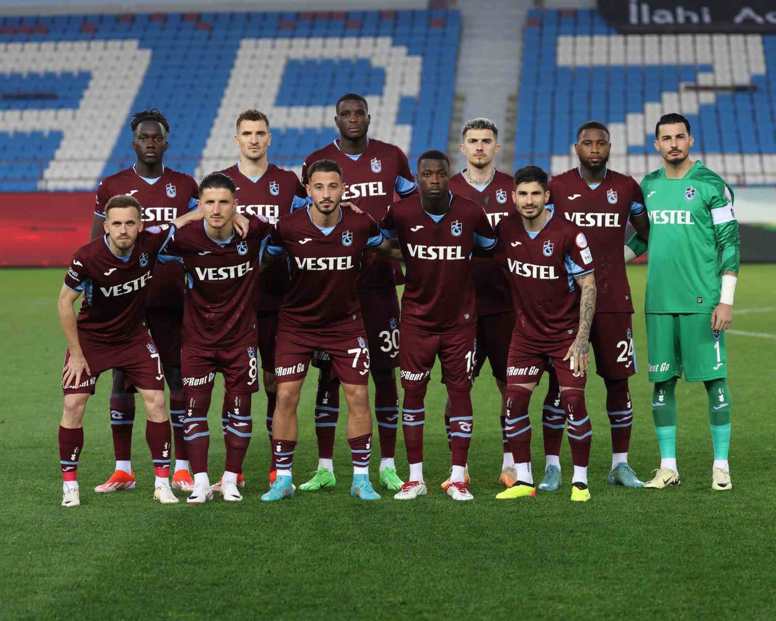 Trendyol Süper Lig: Trabzonspor: 0 – Gaziantep FK: 2 (İlk yarı)