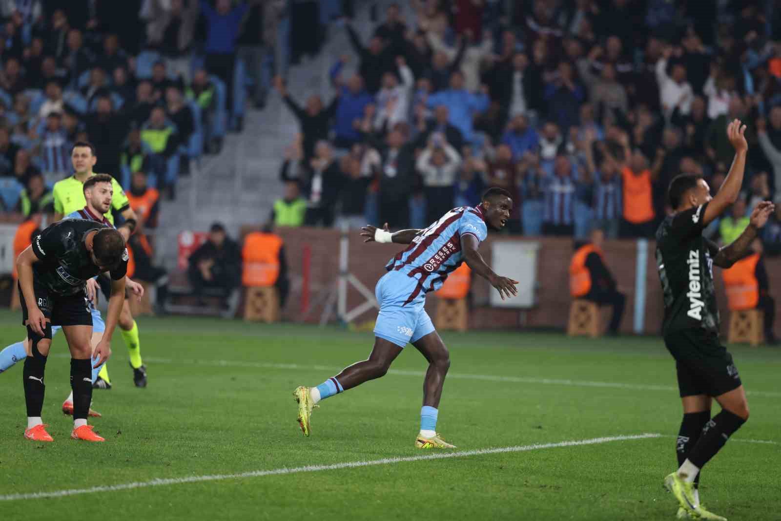 Trendyol Süper Lig: Trabzonspor: 1 – Alanyaspor: 0 (İlk yarı)