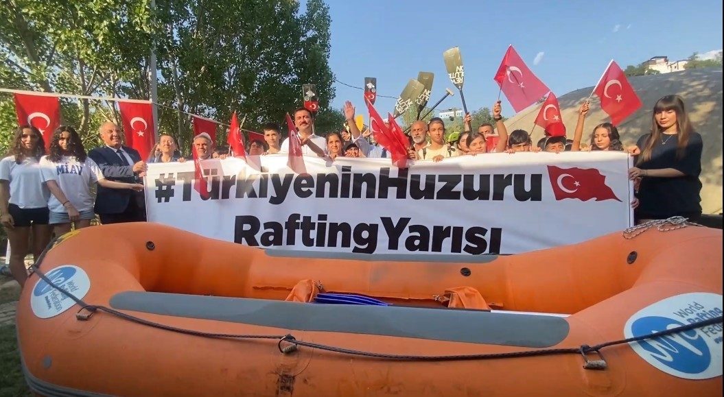 Türkiye'nin Huzuru Rafting Yarışları, Tunceli'de Heyecanla Başladı