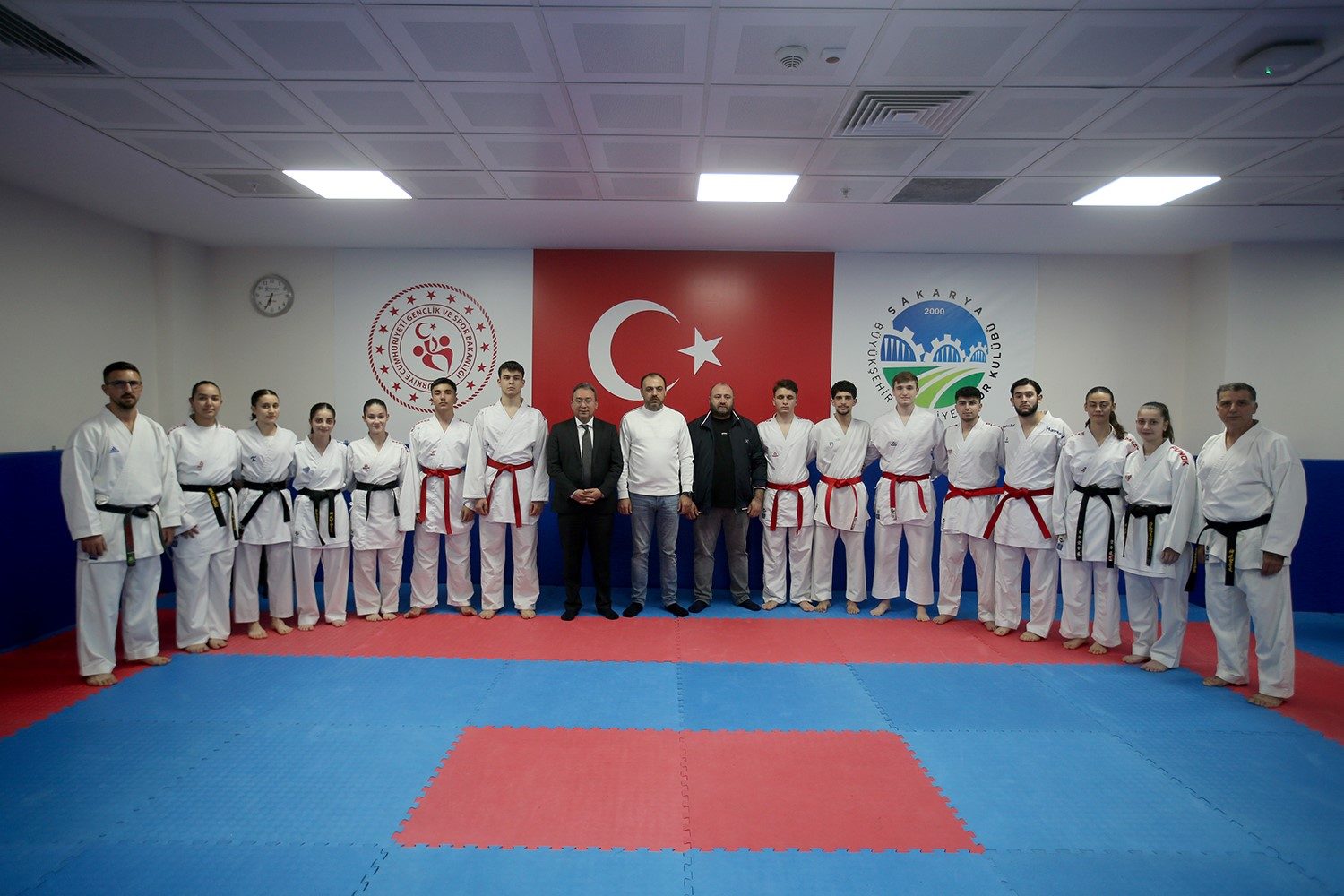 Sakarya'nın Karate Kafileleri Şampiyonluk Hedefi ile Tatamiye Çıkıyor