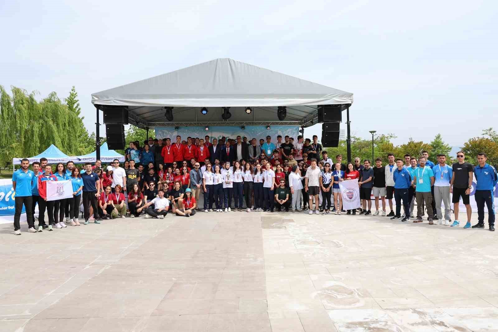 Düzce Üniversitesi’nde Şampiyonluk Yarışı