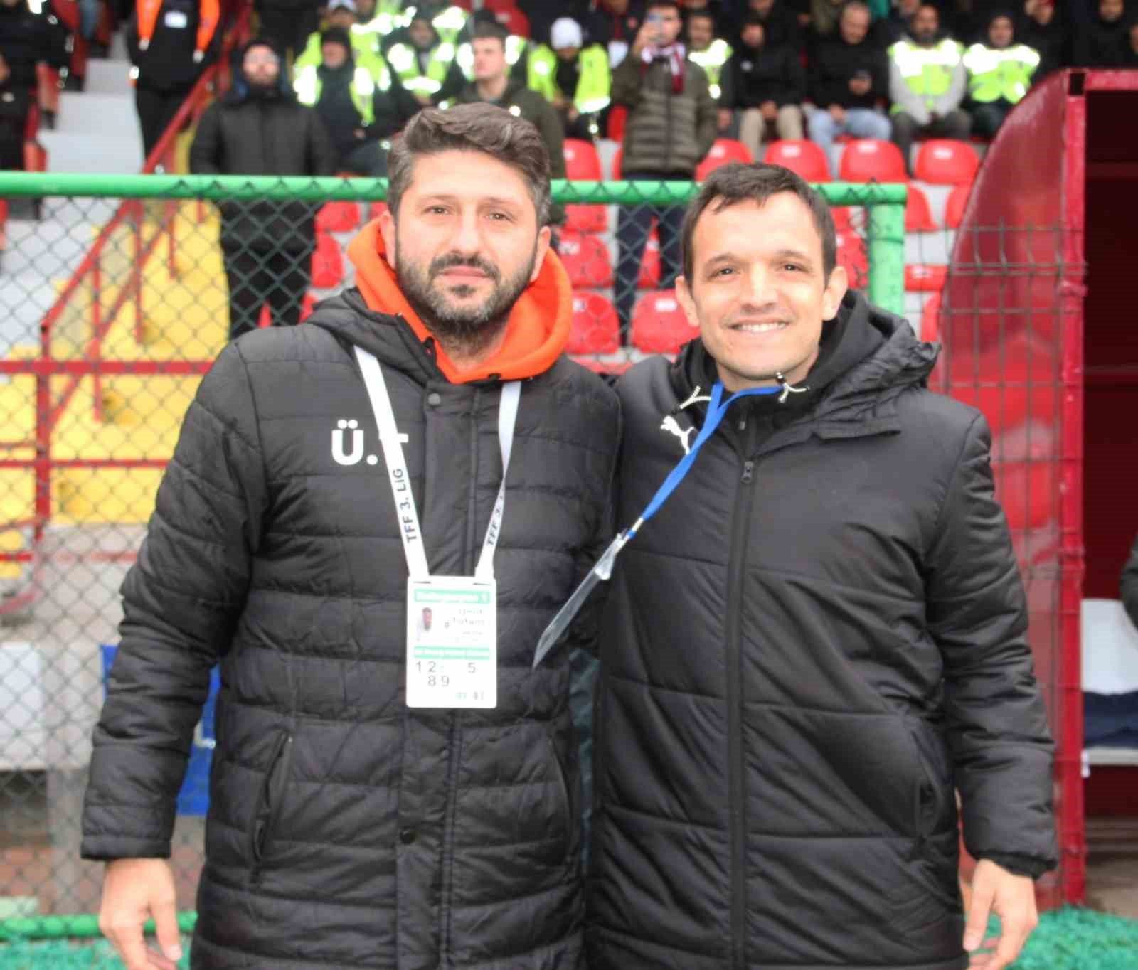 Bursaspor'un Teknik Direktörü: "Ligin Çok Üstündeyiz"