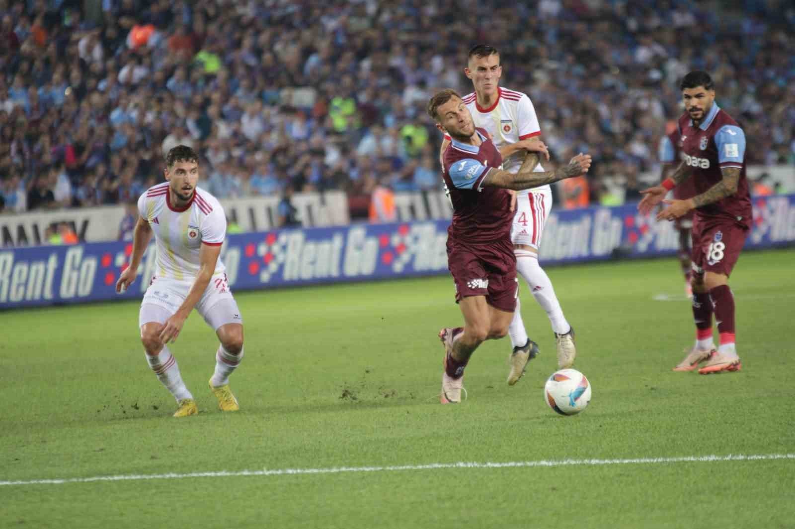 Trabzonspor, Ruzomberok'u Devirerek Tur Atladı