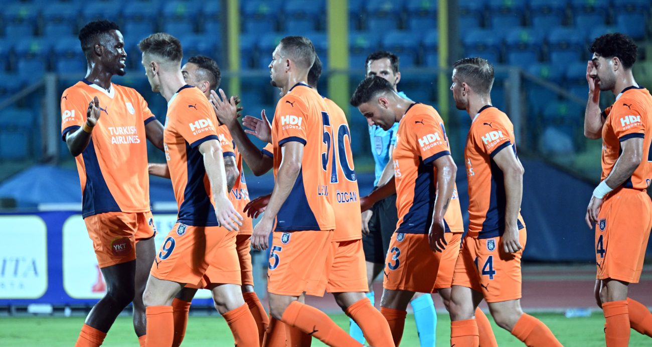 RAMS Başakşehir, UEFA Avrupa Konferans Ligi'nde La Fiorita'yı dört golle geçti.