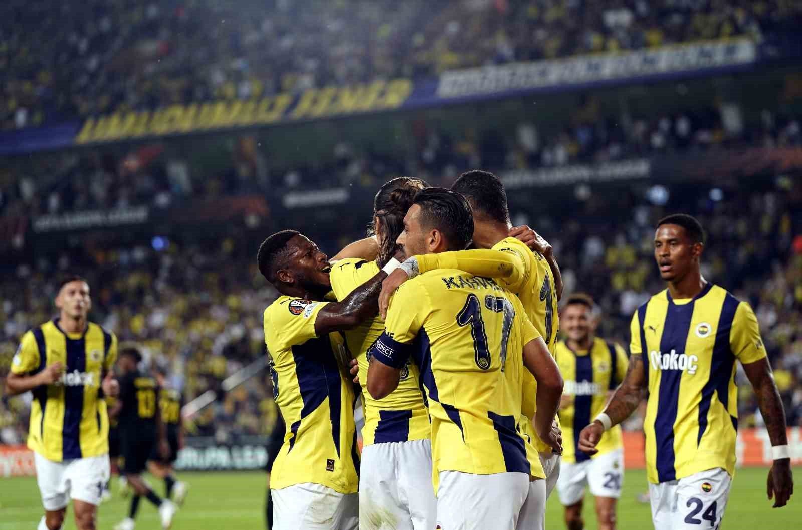 Sarı Kanaryalar İlk Yarıyı Avantajla Tamamladı