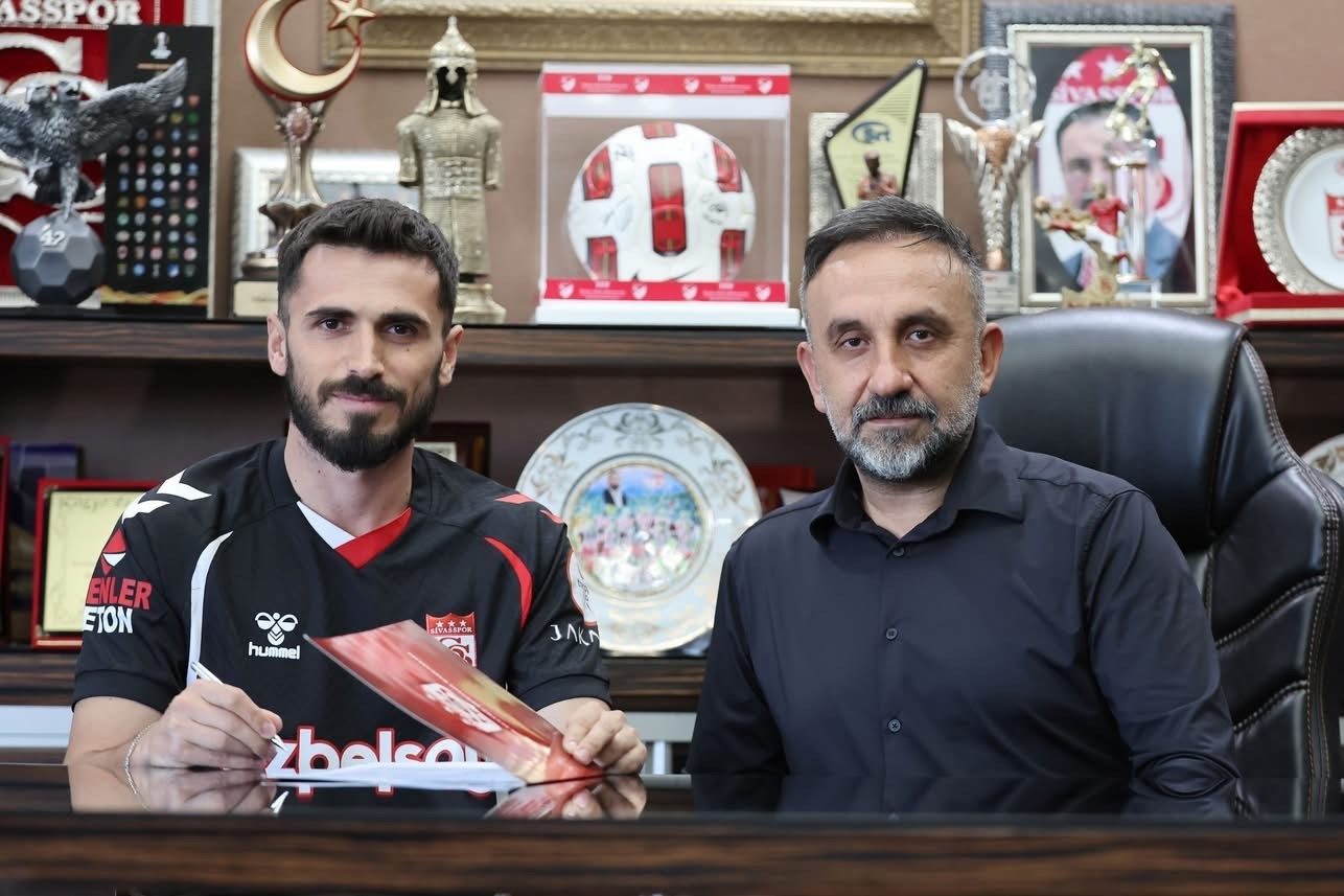 Valon Ethemi resmen Sivasspor’da