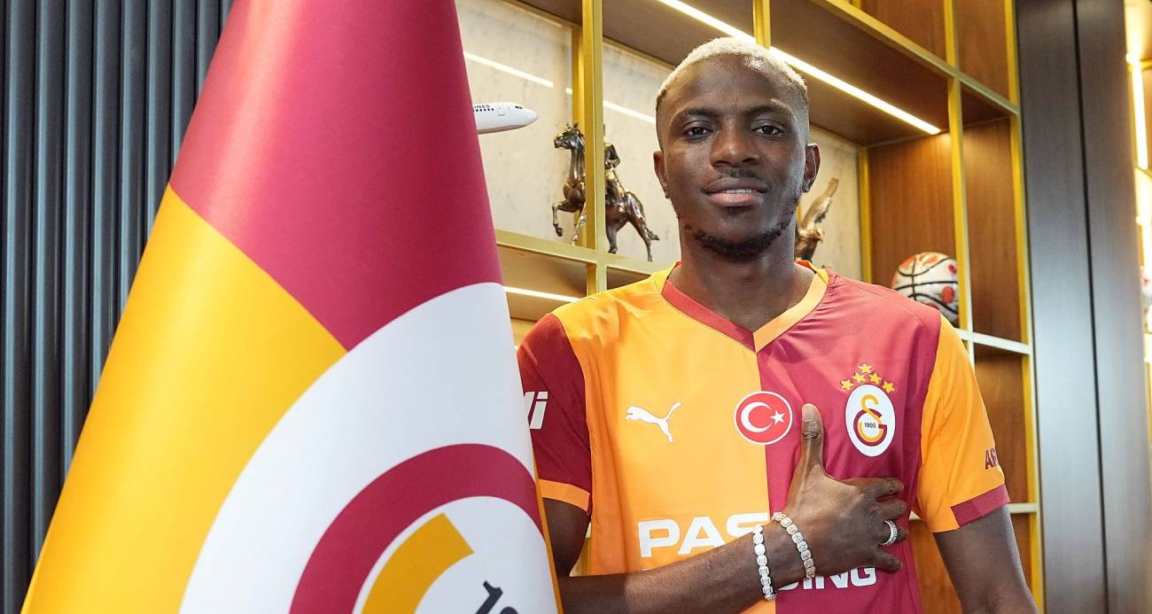 Victor Osimhen: "Çok daha büyük başarılara imza atacağımıza inanıyorum"