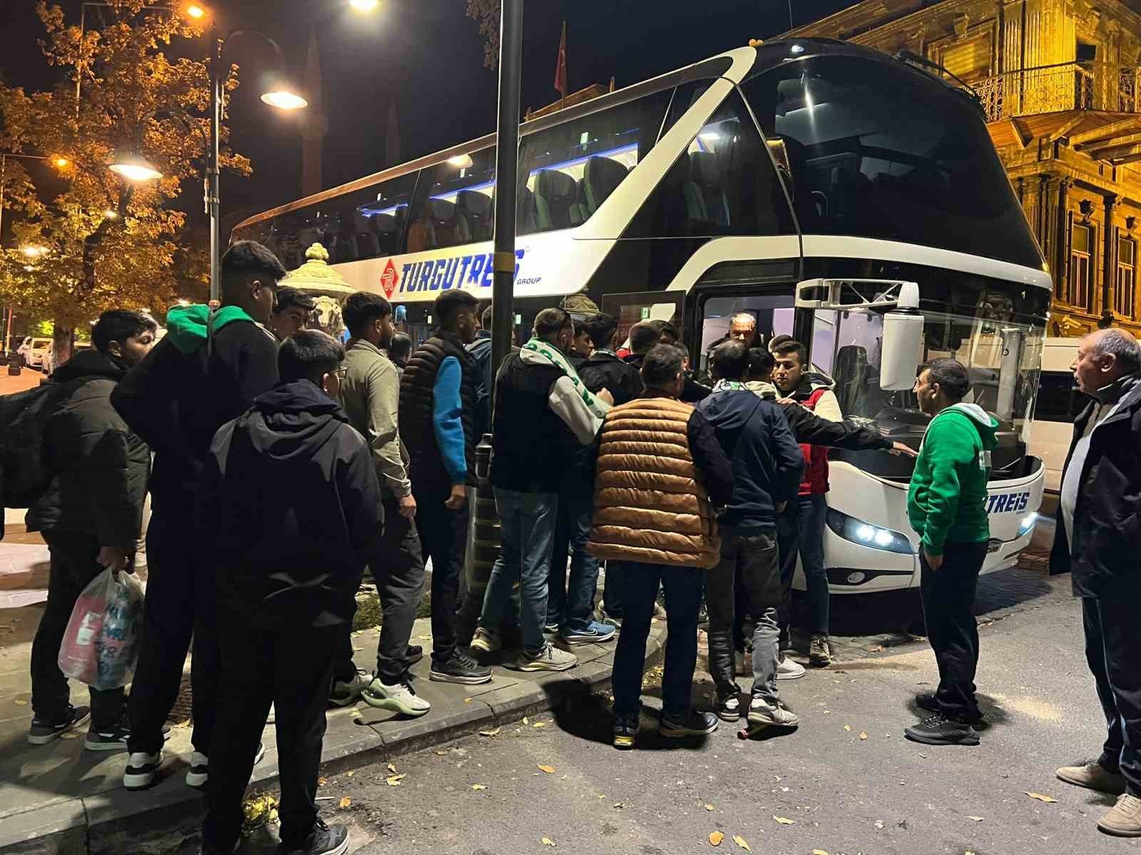 Yeşil beyazlı sevda sınır tanımıyor