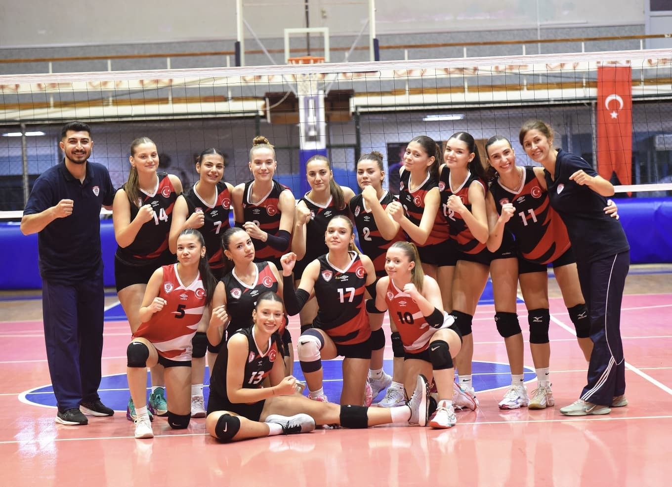 Yunusemre filede 2’de 2 yaptı