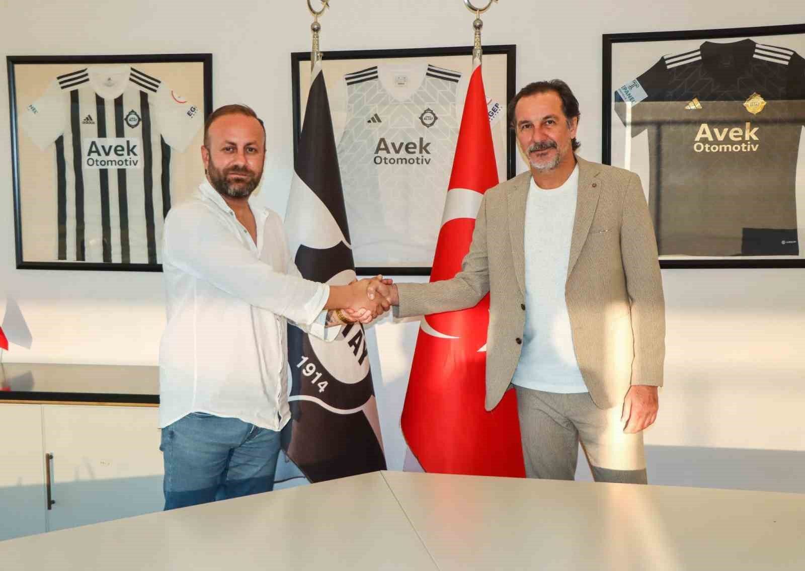 Yusuf Şimşek: "Yöneticiler bizim kalmamızı istemedi"