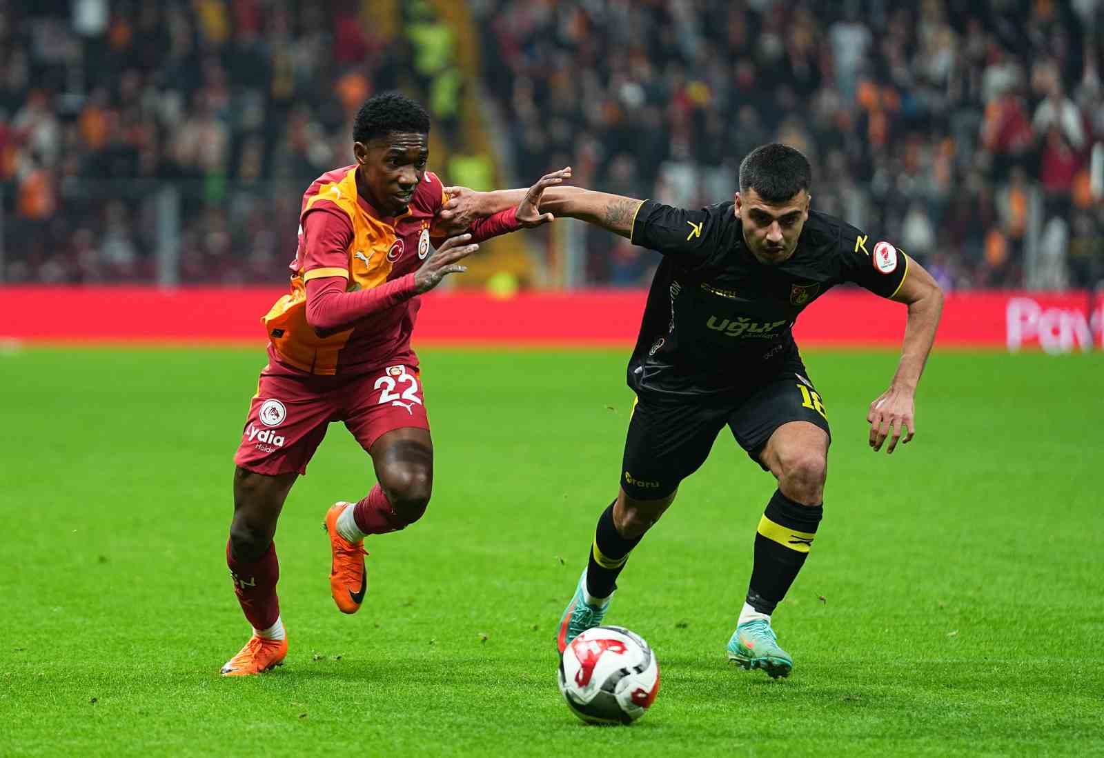 Ziraat Türkiye Kupası: Galatasaray: 3 – İstanbulspor: 1 (İlk yarı)